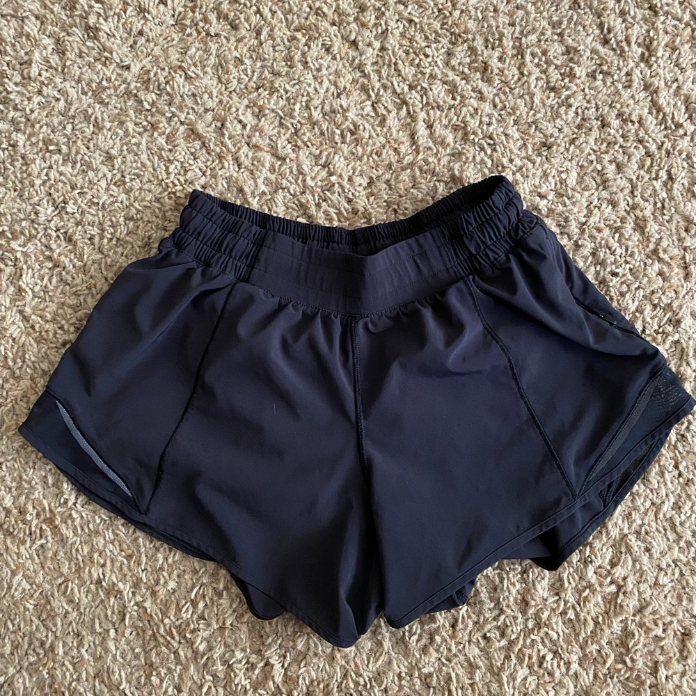 lululemon shorts size 6 tall